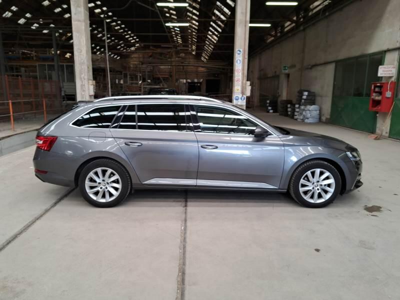 Skoda Superb STATION WAGON 1.4 TSI PLUG-IN HYBRYD EXECUTIVE DSG - foto 7