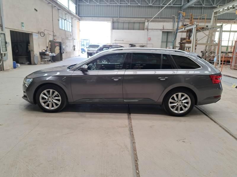 Skoda Superb STATION WAGON 1.4 TSI PLUG-IN HYBRYD EXECUTIVE DSG - foto 8