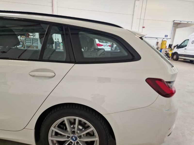 BMW Serie 3 Touring STATION WAGON 320E TOURING AUTO - foto 33
