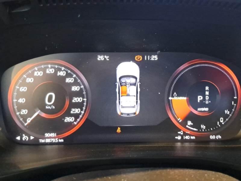 Volvo XC40 T4 RECHARGE PLUG-IN AUTO CORE - foto 4