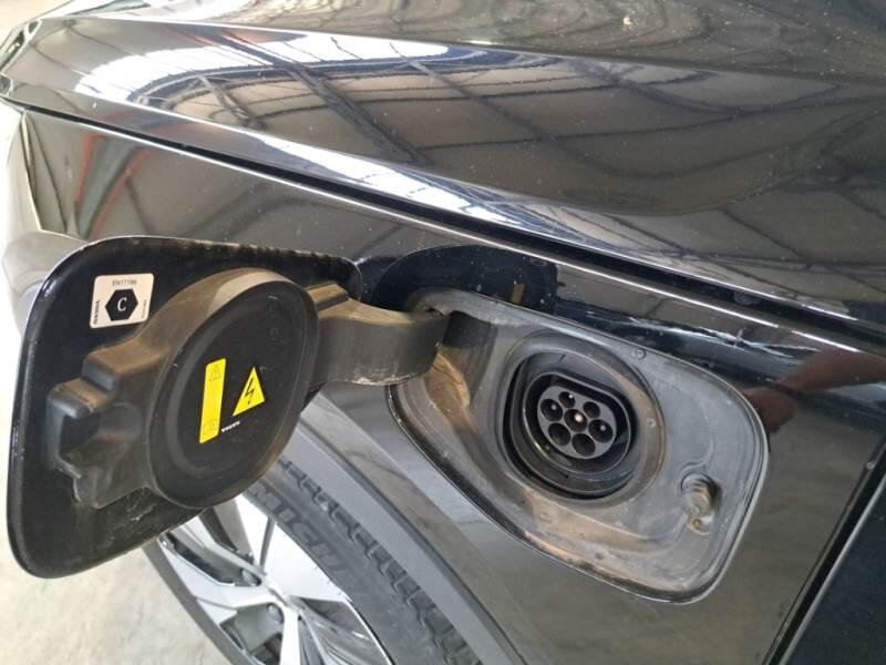 Volvo XC40 T4 RECHARGE PLUG-IN AUTO CORE - foto 52