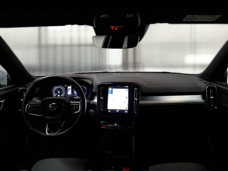 Volvo XC40 T4 RECHARGE PLUG-IN AUTO CORE - foto 3