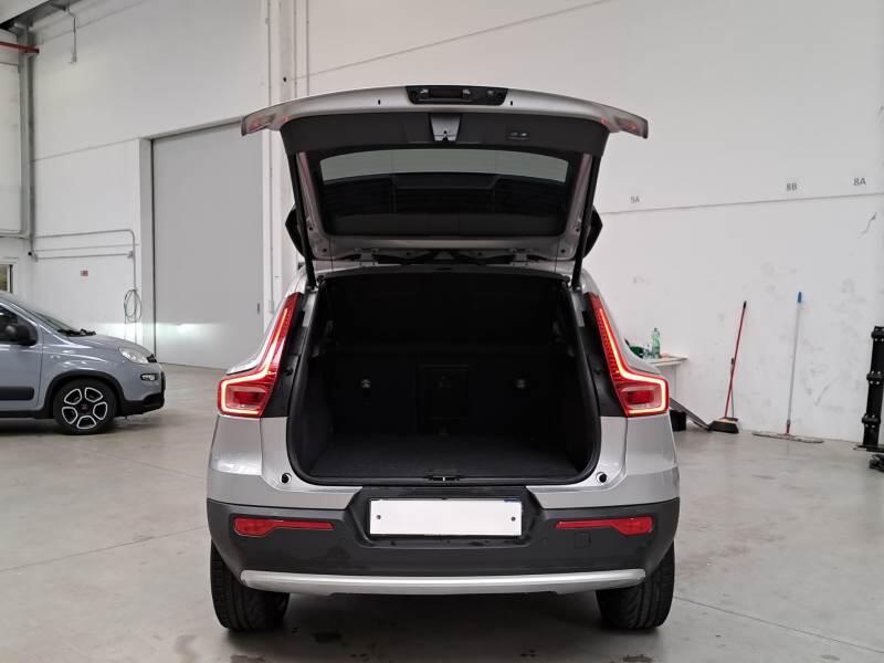 Volvo XC40 T4 RECHARGE PLUG-IN AUTO CORE - foto 5