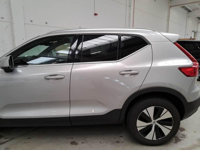 Volvo XC40 T4 RECHARGE PLUG-IN AUTO CORE - foto 60