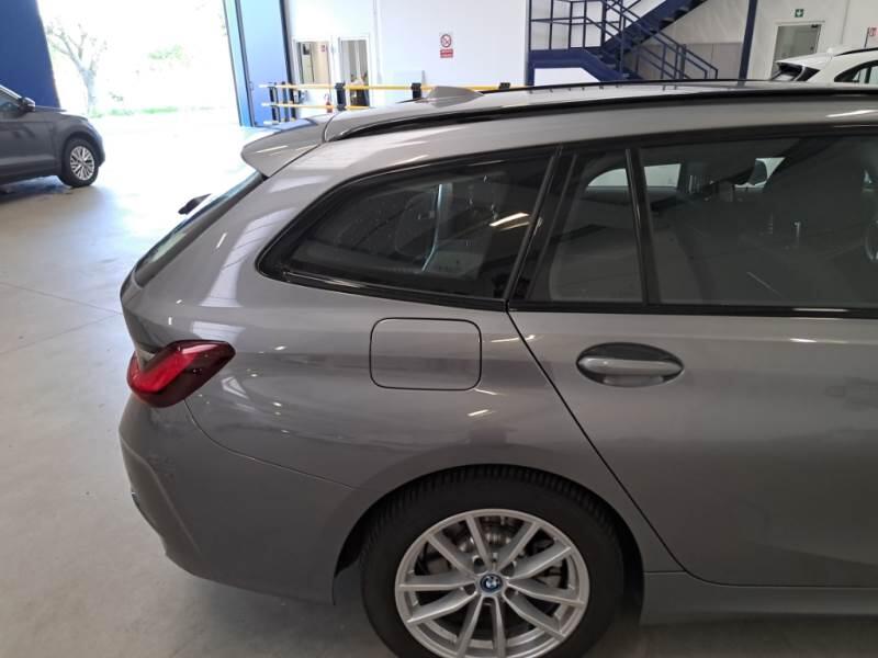 BMW Serie 3 Touring SERIE 3 2022 5P STATION WAGON 320E TOURING AUTO - foto 51
