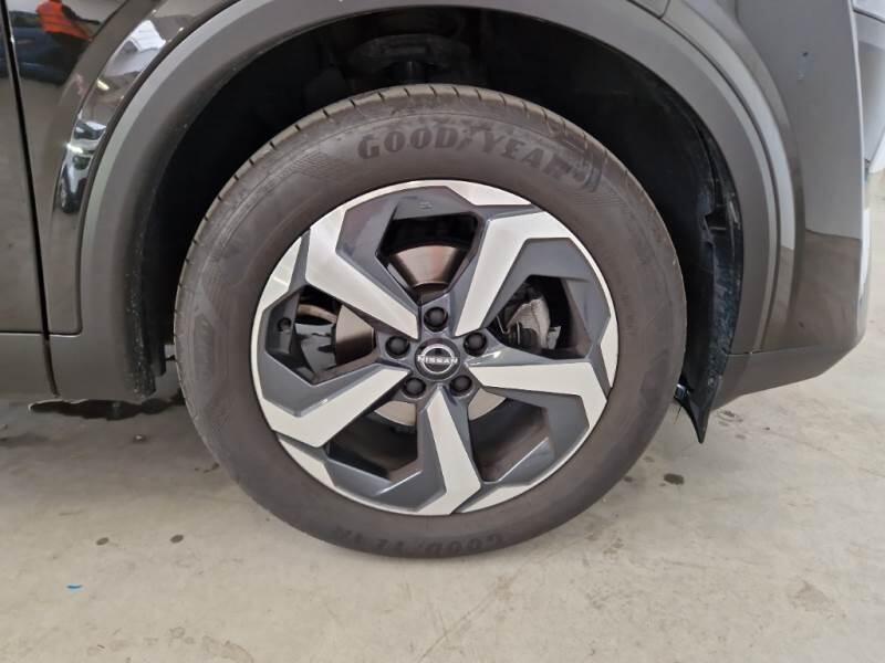 Nissan Qasqai 1.3 MHEV 158 N-CONNECTA XTRONIC - foto 17