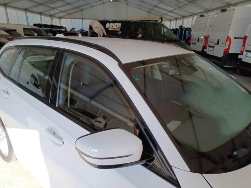 BMW Serie 3 Touring 318D 48V TOURING AUTO - foto 29