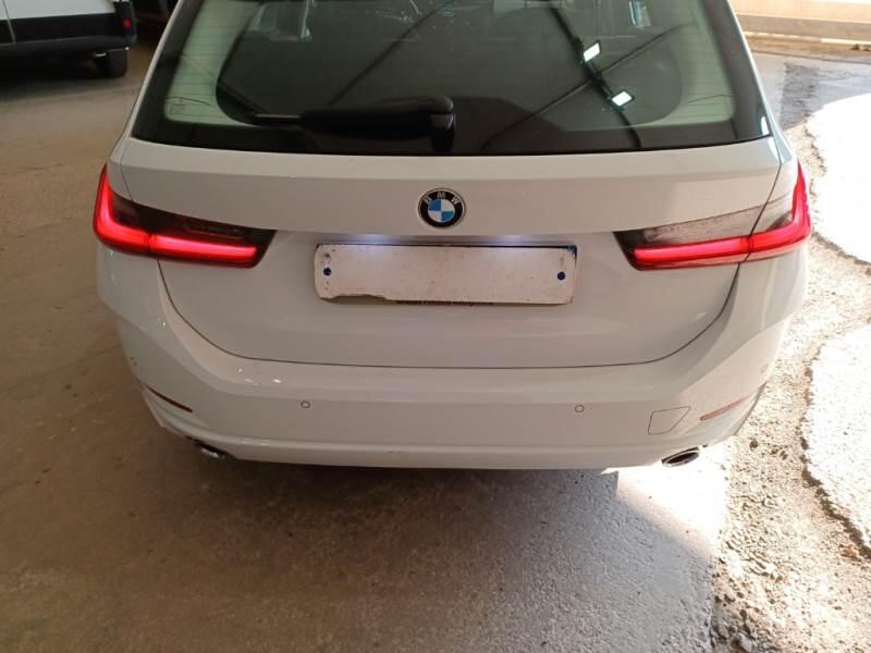 BMW Serie 3 Touring 318D 48V TOURING AUTO - foto 33