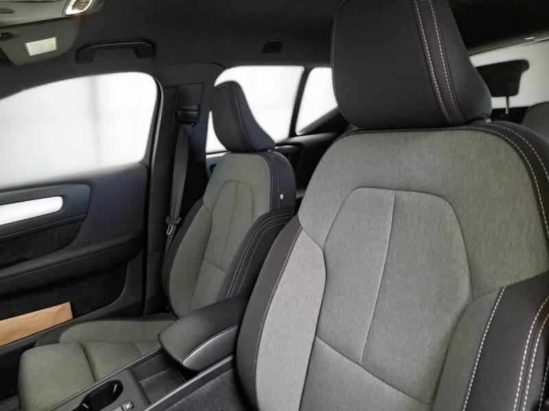 Volvo XC40 SUV T5 RECHARGE PLUG-IN AUTO CORE - foto 11