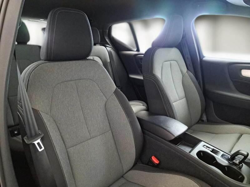 Volvo XC40 SUV T5 RECHARGE PLUG-IN AUTO CORE - foto 13