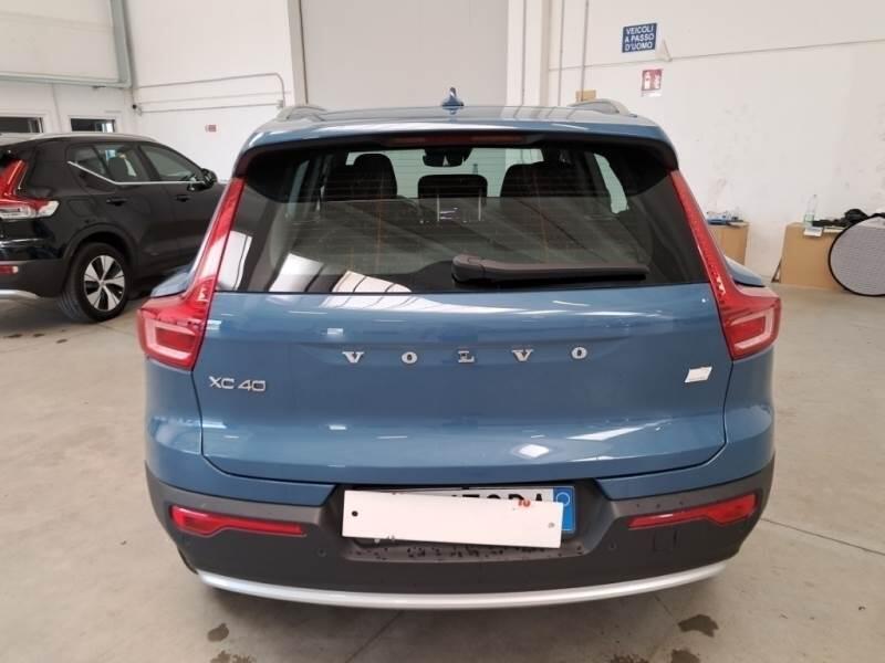 Volvo XC40 SUV T5 RECHARGE PLUG-IN AUTO CORE - foto 29
