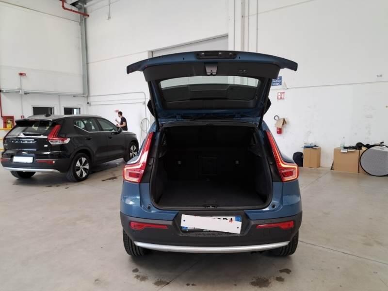 Volvo XC40 SUV T5 RECHARGE PLUG-IN AUTO CORE - foto 5