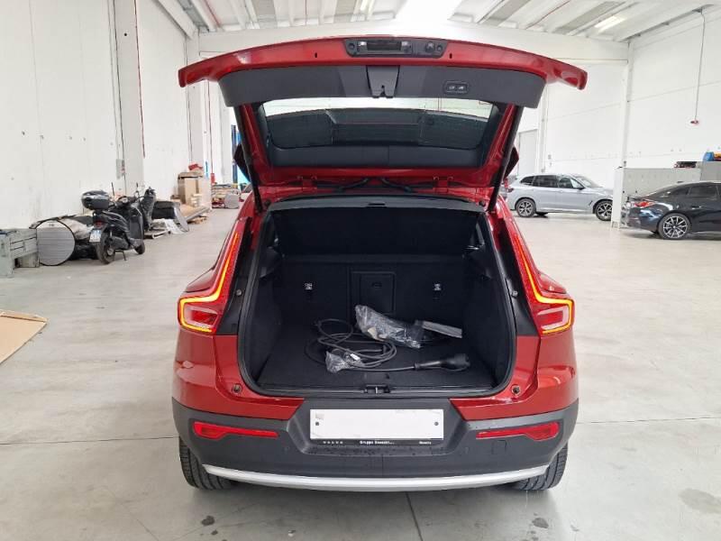 Volvo XC40 SUV T5 RECHARGE PLUG-IN AUTO CORE - foto 5