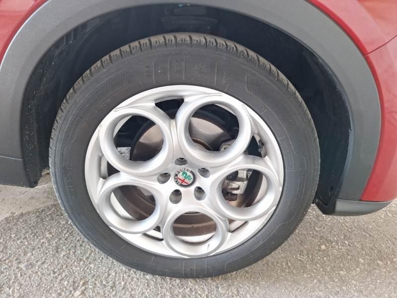 Alfa Romeo Tonale 1.5 130CV HYBRID TCT7 SUPER - foto 17