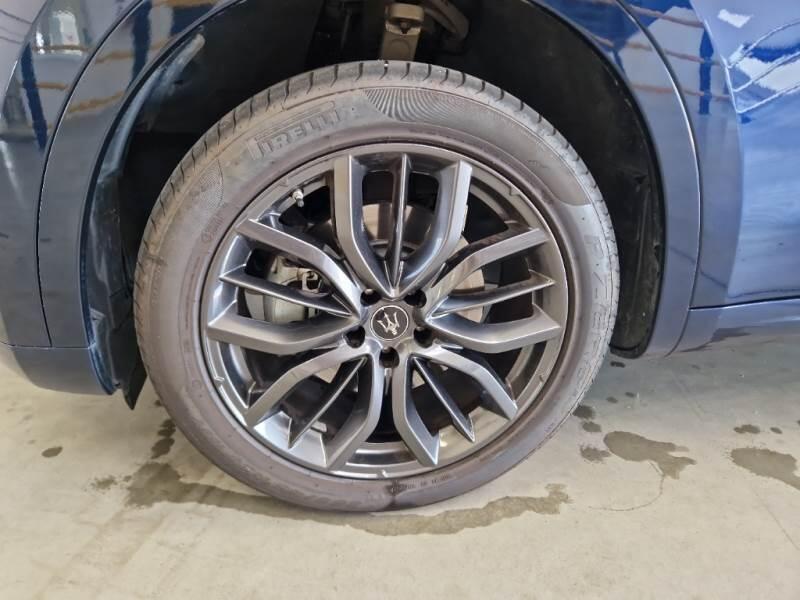 Maserati Levante SUV 2.0 330CV 48V MHEV GT Q4 AUTO - foto 19
