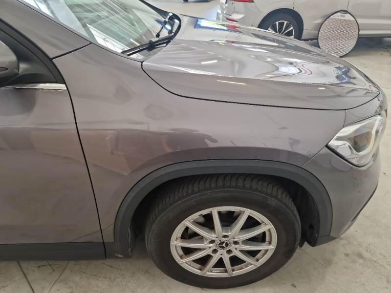 Mercedes GLA 180 D AUTOMATIC EXECUTIVE - foto 32