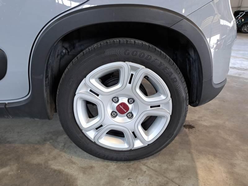 Fiat Panda 1.0 FIREFLY 70CV SeS HYBRID CITY LIFE - foto 19