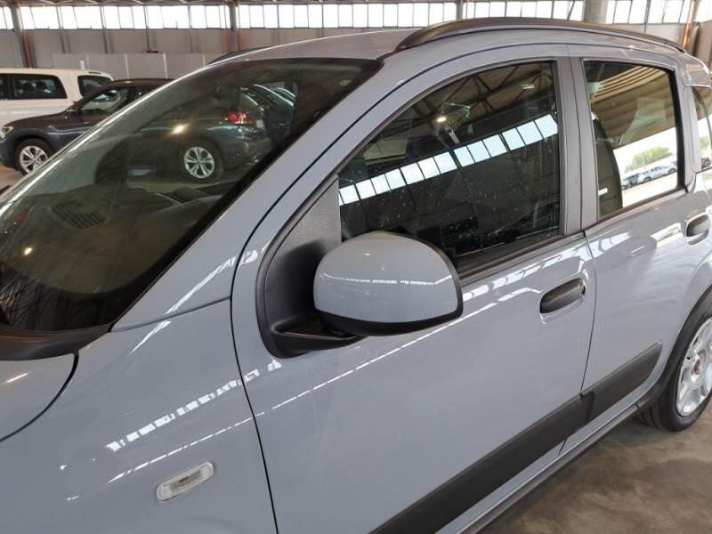 Fiat Panda 1.0 FIREFLY 70CV SeS HYBRID CITY LIFE - foto 51