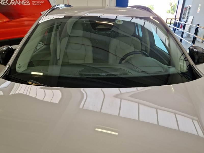 Volvo XC90 T8 RECHARGE AWD 7P PLUS DARK - foto 11