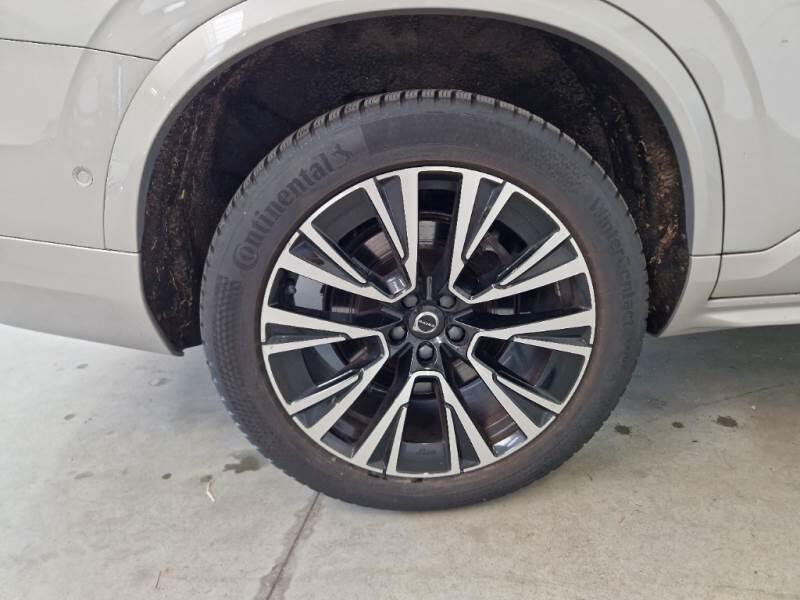 Volvo XC90 T8 RECHARGE AWD 7P PLUS DARK - foto 32