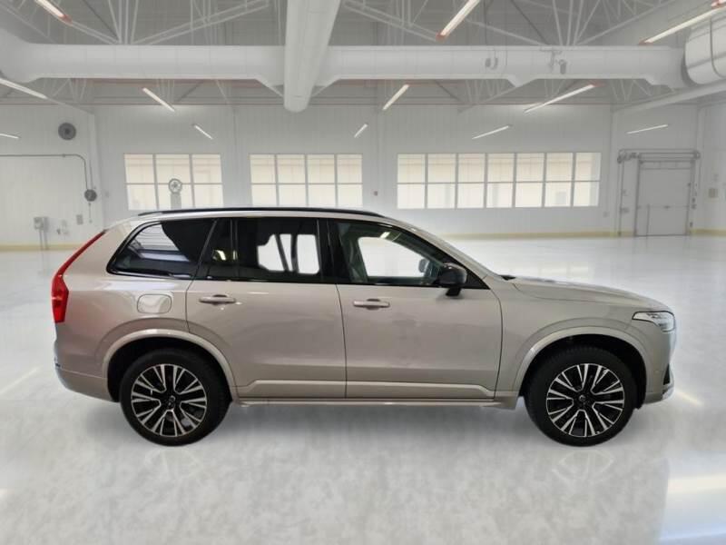 Volvo XC90 T8 RECHARGE AWD 7P PLUS DARK - foto 9