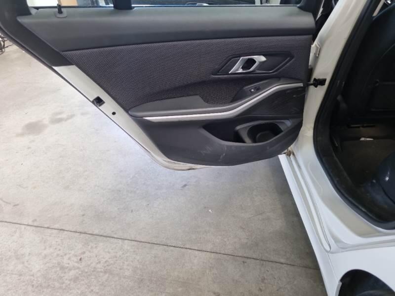 BMW Serie 3 Touring SE318D 48V - foto 88