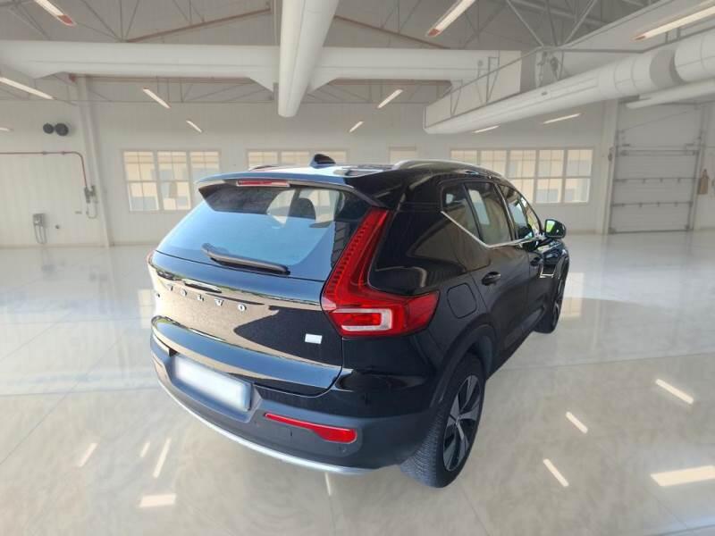 Volvo XC40 T4 RECHARGE PLUG-IN AUTO CORE - foto 2