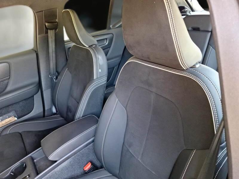 Volvo XC40 T4 RECHARGE PLUG-IN AUTO CORE - foto 11