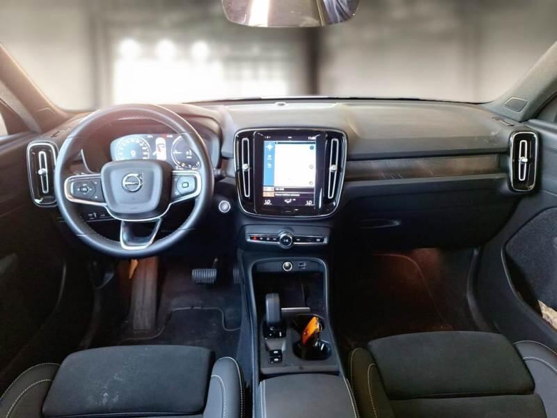 Volvo XC40 T4 RECHARGE PLUG-IN AUTO CORE - foto 3