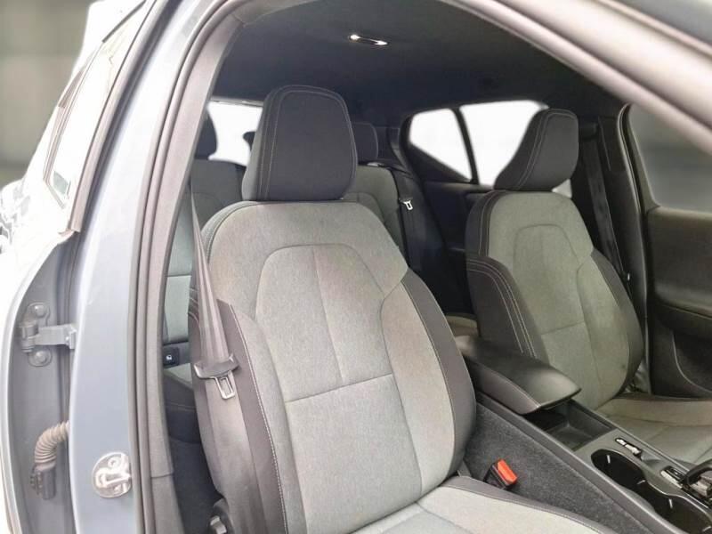 Volvo XC40 T5 RECHARGE PLUG-IN AUTO CORE - foto 13