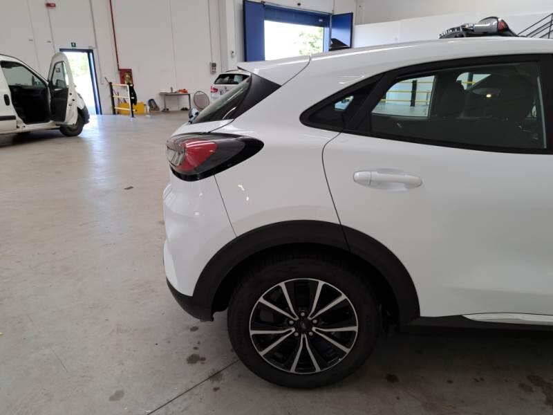Ford Puma 1.0 ECOBOOST HYBRID 125CV TITANIUM - foto 44