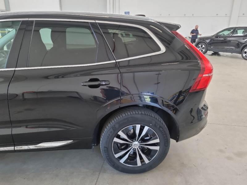 Volvo XC60 T6 PLUG-IN AWD AUTO CORE - foto 33