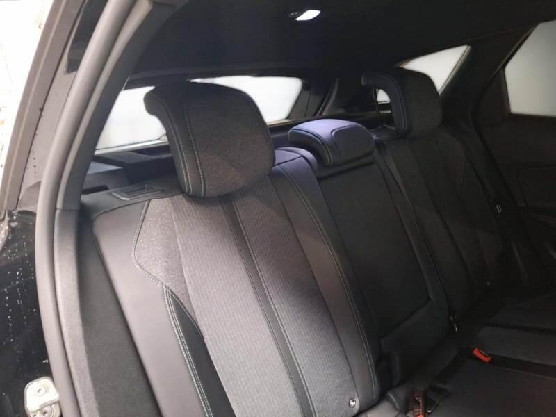 Peugeot 3008 BLUEHDI 130 EAT8 SeS ALLURE - foto 15