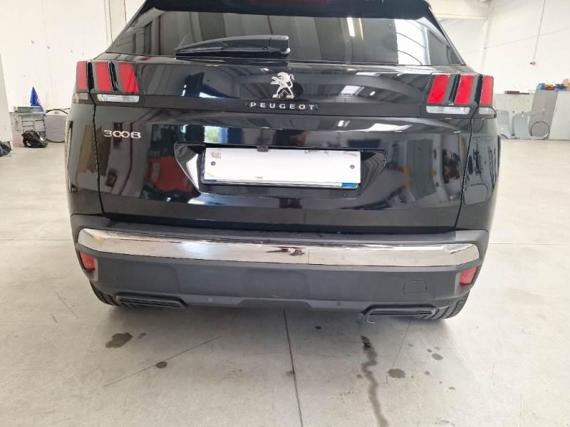 Peugeot 3008 BLUEHDI 130 EAT8 SeS ALLURE - foto 40