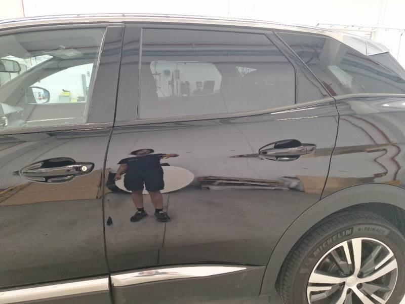Peugeot 3008 BLUEHDI 130 EAT8 SeS ALLURE - foto 47