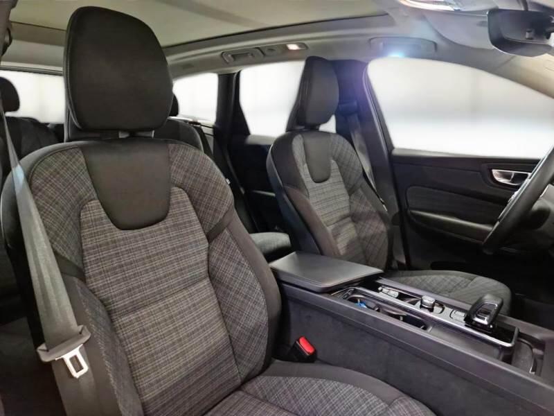 Volvo XC60 T6 PLUG-IN AWD AUTO CORE - foto 13