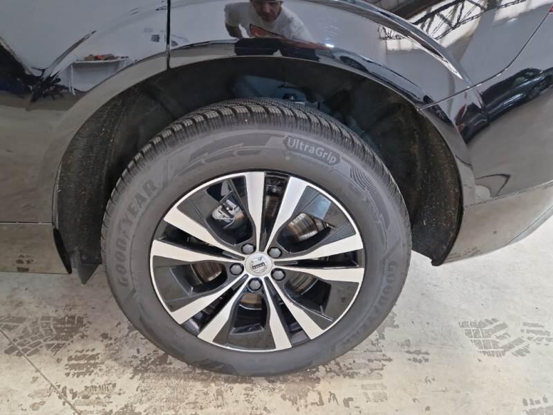 Volvo XC60 T6 PLUG-IN AWD AUTO CORE - foto 45