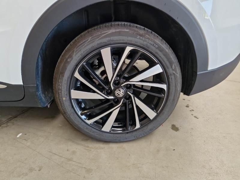 MG ZS 1.5 HYBRID+ LUXURY - foto 19
