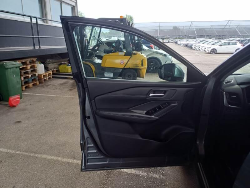 Nissan Qasqai 1.3 MHEV 158 N-CONNECTA XTRONIC - foto 79