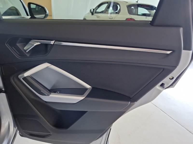 Audi Q3 35 TDI S TRONIC BUSINESS ADVANCED - foto 93