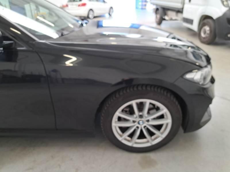 BMW Serie 3 Touring 318D 48V TOURING AUTO - foto 40