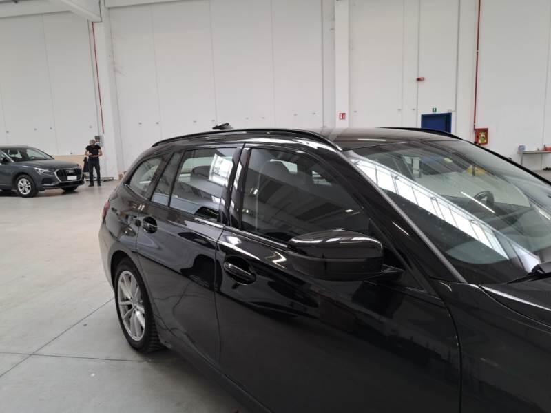 BMW Serie 3 Touring 318D 48V TOURING AUTO - foto 43