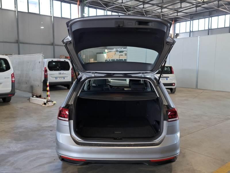 Volkswagen Passat 2.0TDI SCR EVO 110KW BUSINESS DSG - foto 5
