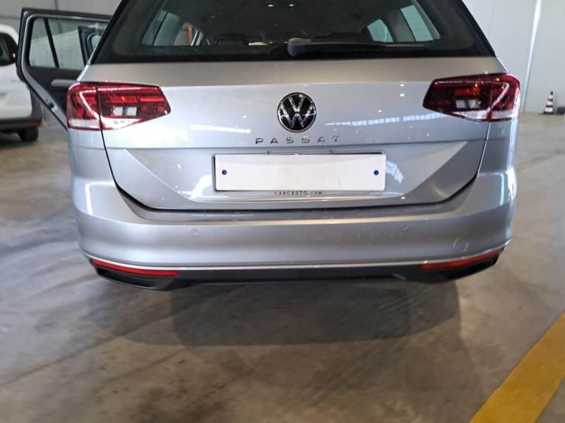 Volkswagen Passat 2.0TDI SCR EVO 110KW BUSINESS DSG - foto 45