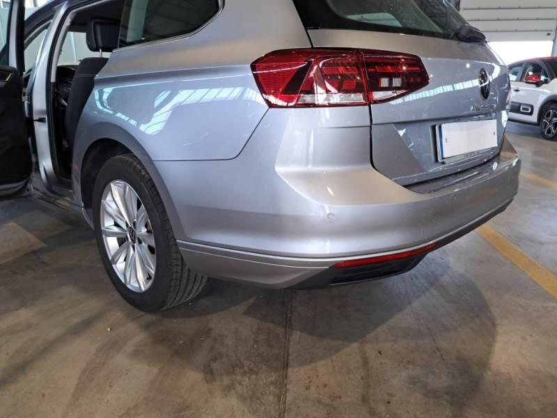 Volkswagen Passat 2.0TDI SCR EVO 110KW BUSINESS DSG - foto 48