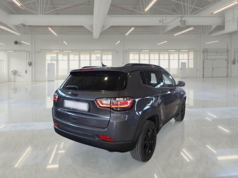 Jeep Compass 1.6 MJET II 96KW NIGHT EAGLE - foto 2