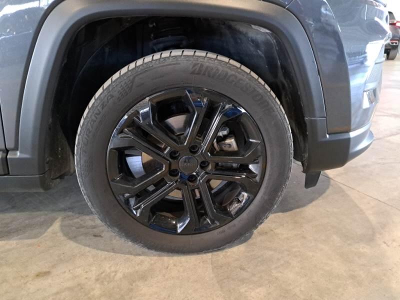Jeep Compass 1.6 MJET II 96KW NIGHT EAGLE - foto 17