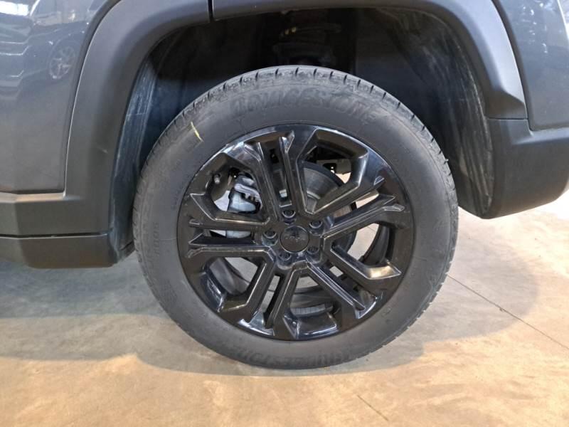 Jeep Compass 1.6 MJET II 96KW NIGHT EAGLE - foto 19