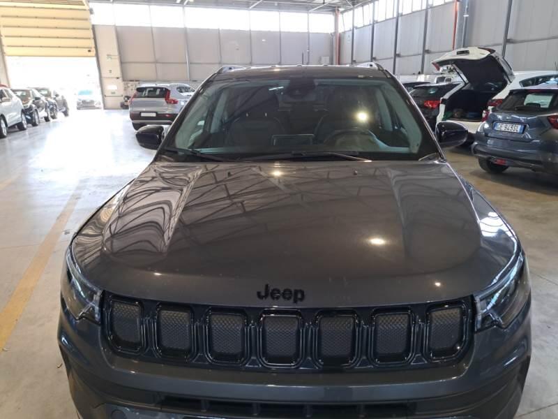 Jeep Compass 1.6 MJET II 96KW NIGHT EAGLE - foto 23
