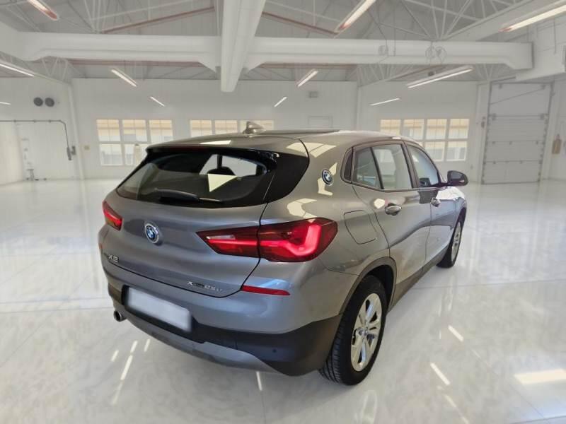 BMW X2 XDRIVE 25E BUSINESS X AUTOMATICO - foto 2